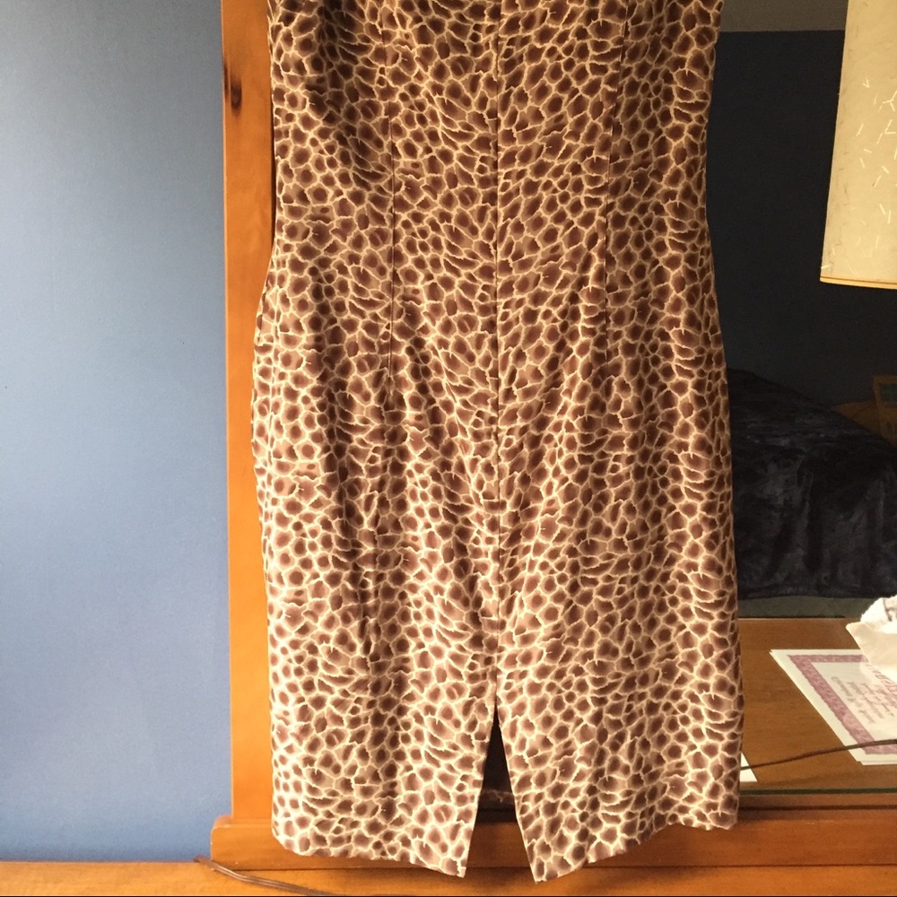 Dress - Picture 2 of 4